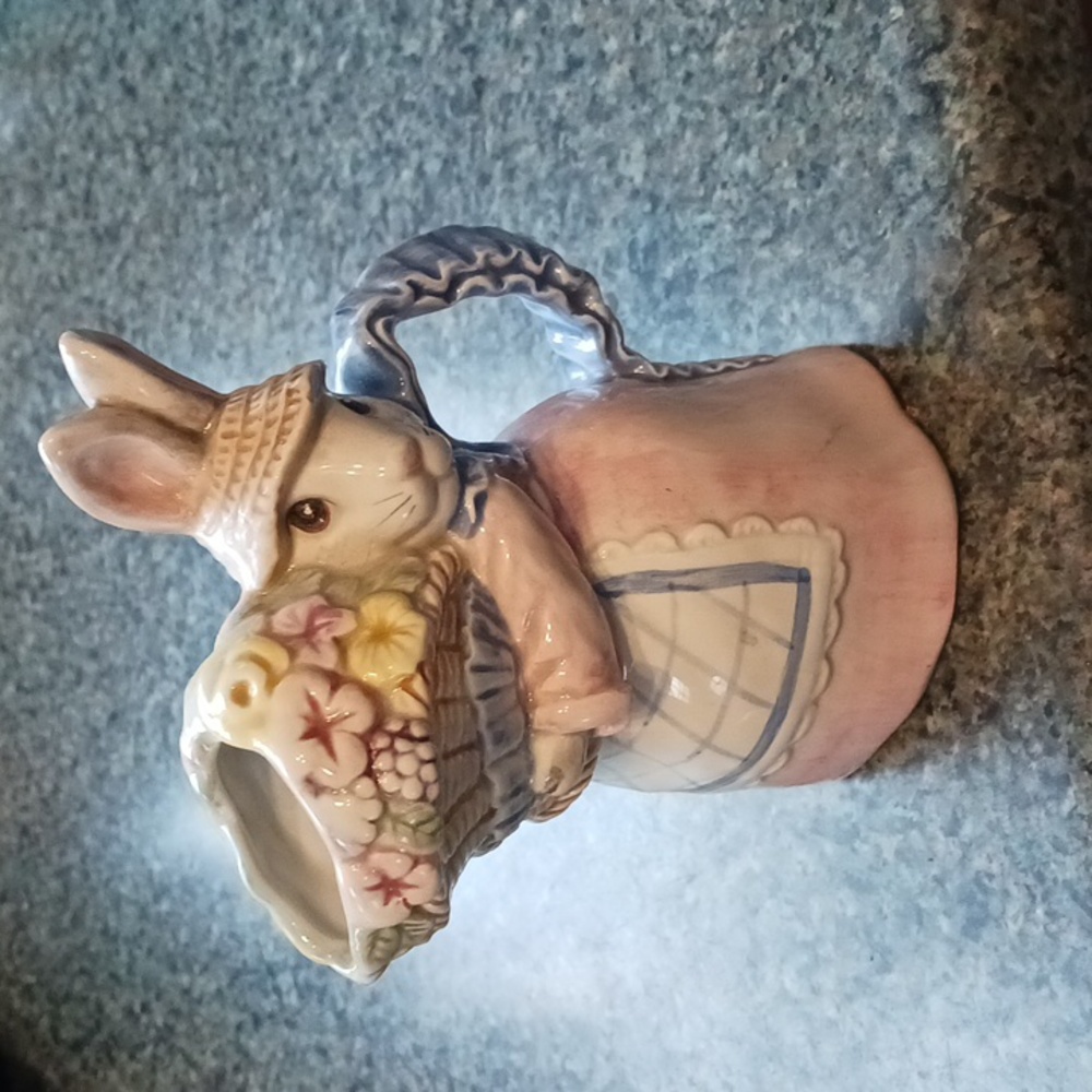 Home Fritz & Floyd Rabbitt Creamer Collectable